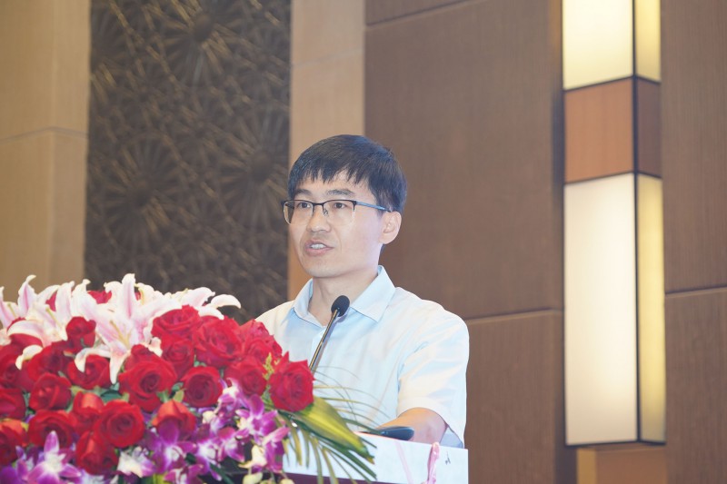中科院海洋重點實驗室主任、中科院寧波材料所所長助理、國家杰出青年基金獲得者、寧波涂協專委會名譽主任王立平：二維片層材料調控的新型海洋重防腐涂料體系關鍵技術與工程應用