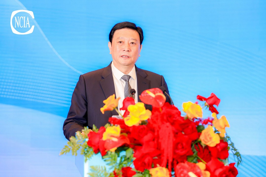 中國(guó)涂料工業(yè)協(xié)會(huì)會(huì)長(zhǎng)劉普軍